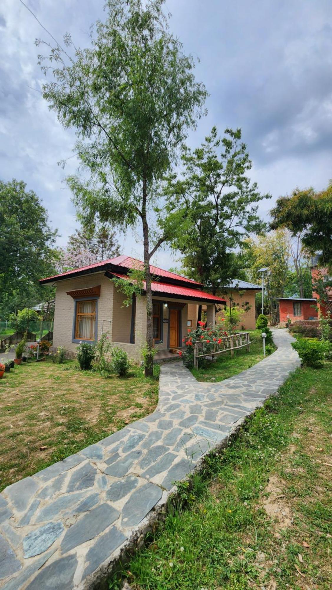 Namlang Resort Bīr Exteriér fotografie