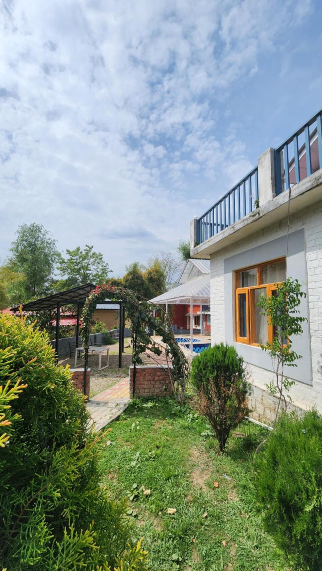 Namlang Resort Bīr Exteriér fotografie