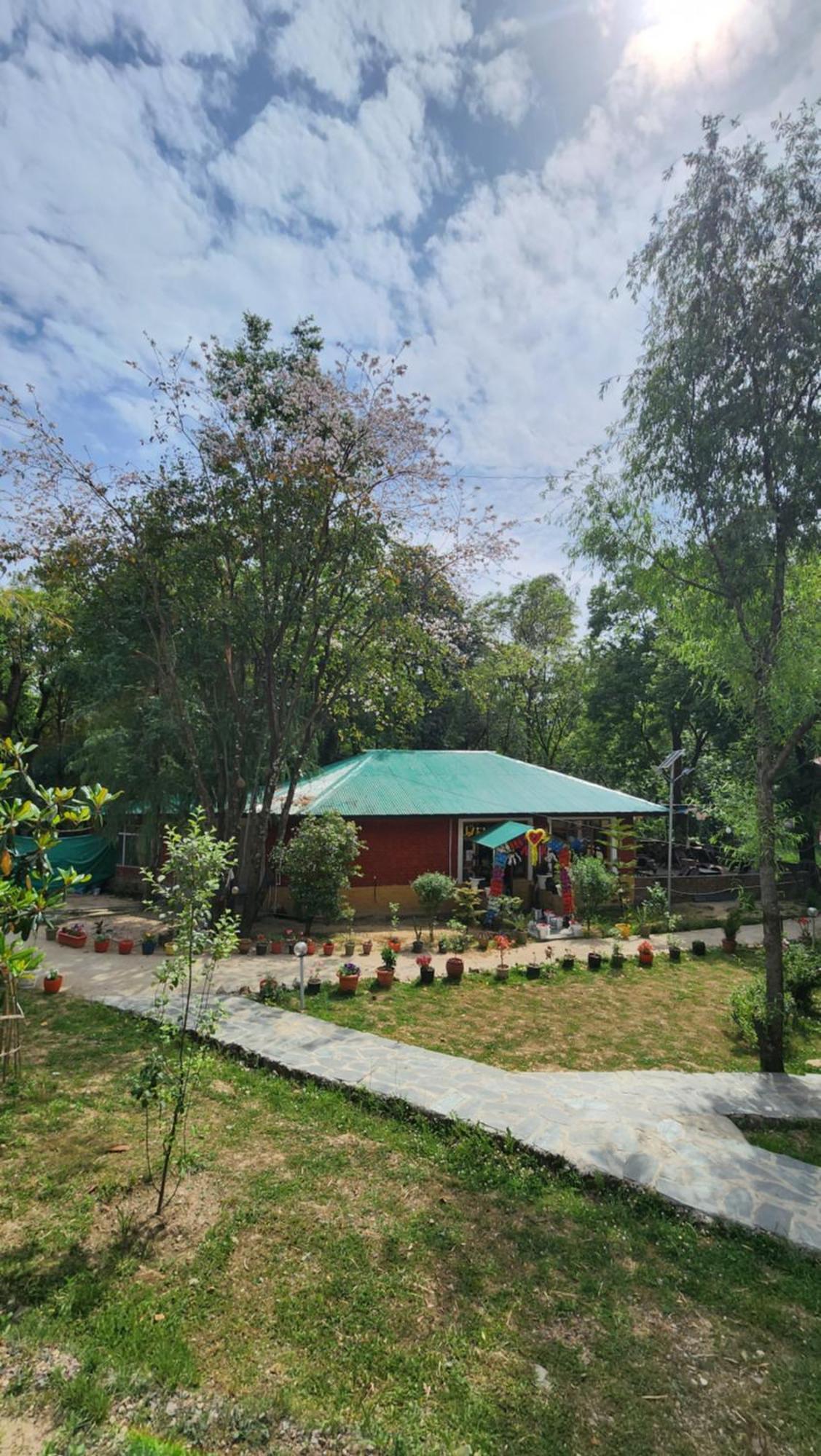 Namlang Resort Bīr Exteriér fotografie