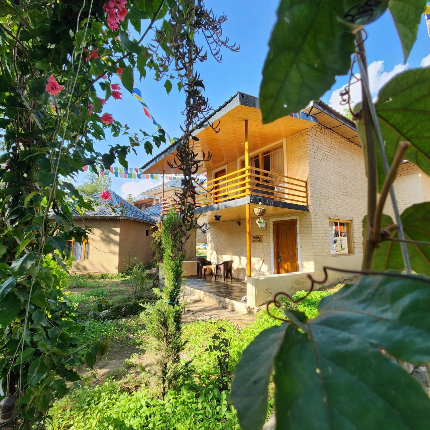 Namlang Resort Bīr Exteriér fotografie