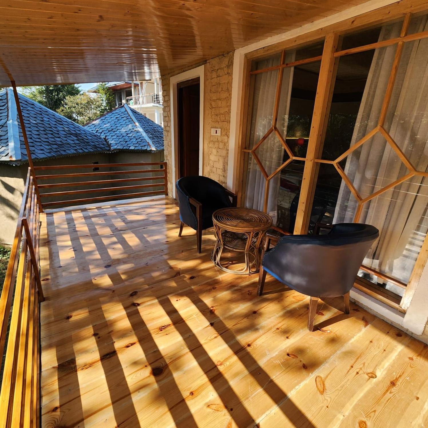 Namlang Resort Bīr Exteriér fotografie